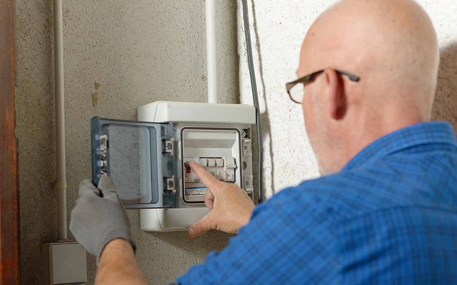 recherche électricien bâtiment Clichy